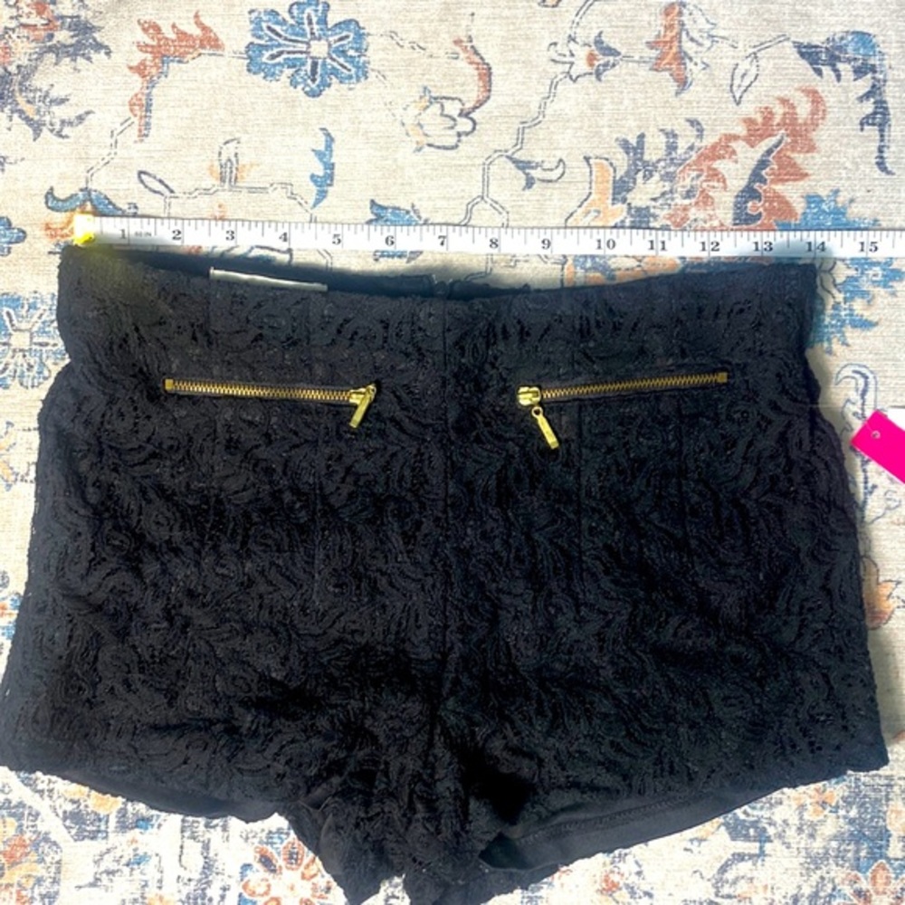 Charlotte‎ Russe black lace shorts size small